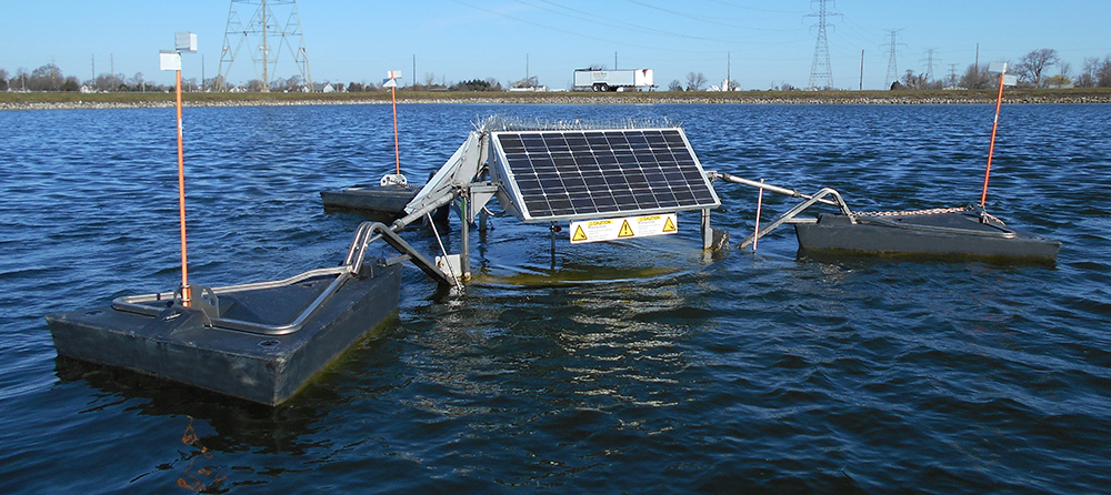 image of SolarBee® wastewater mixer in a facultative lagoon system.